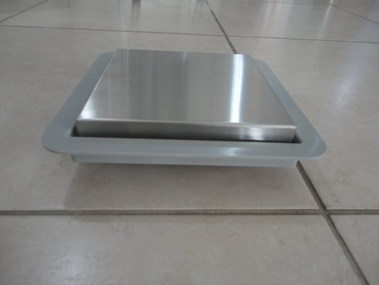 Ralo Square Inox (210) base PVC com tampa inox 15X15 RALO LINEAR