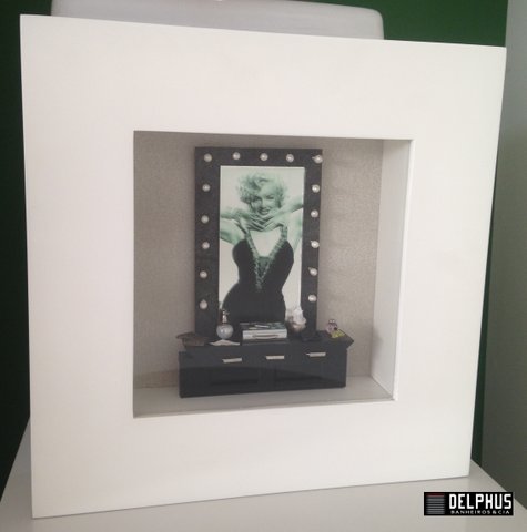 Quadro MARILYN (30x30x7)cm com Moldura Branca