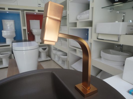 Torneira de mesa para lavatorio agua fria 1195 RV250 Rosso vechio Plena fani