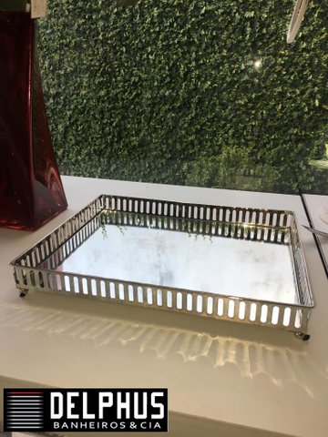 Bandeja Retangular em Metal Cromado com Base Espelho 30x24