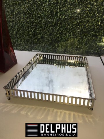 Bandeja Retangular em Metal Cromado com Base Espelho 30x24