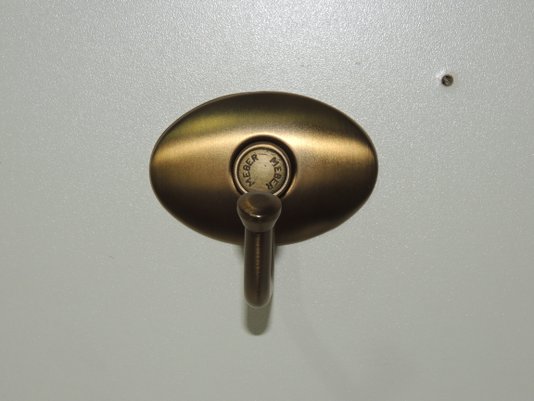 Cabide 406 P Ouro Escovado Tradicional