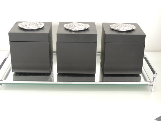 Caixas Decorativas Preto com Puxador Aluminio Formato Rosas