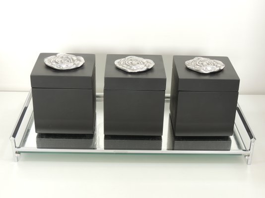 Caixas Decorativas Preto com Puxador Aluminio Formato Rosas