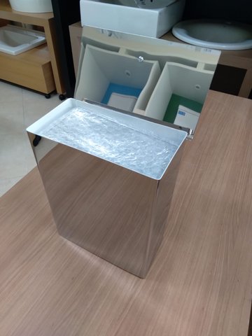 Lixeira Inox 10x20x26 Tampa Articulavel 18532