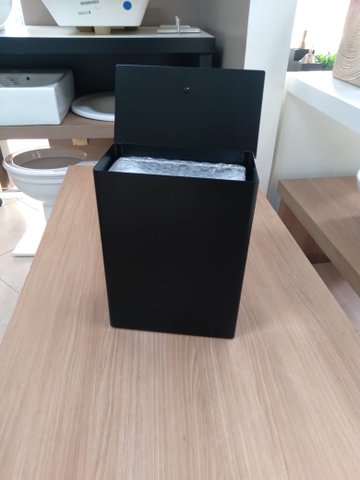 Lixeira Inox Preta 10x20x26 Tampa Articulavel 18588