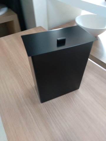 Lixeira Inox Preta 10x20x26 Tampa Articulavel 18588