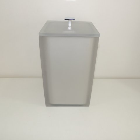 Lixeira Cristal Fosco Prata / Puxador Cromado 15x15x25 4 litros