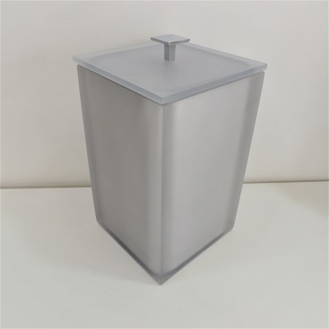 Lixeira Cristal Fosco Prata / Puxador Cromado 15x15x25 4 litros