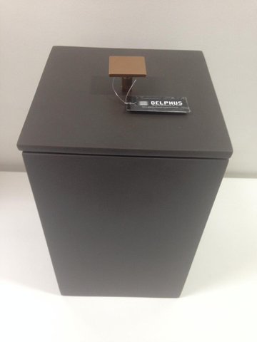 Lixeira Marrom Fosco / Puxador Red Gold 15x15x25 4 litros
