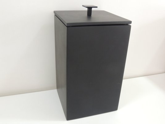 Lixeira Preto Fosco / Puxador Preto Fosco 15x15x25 4 litros