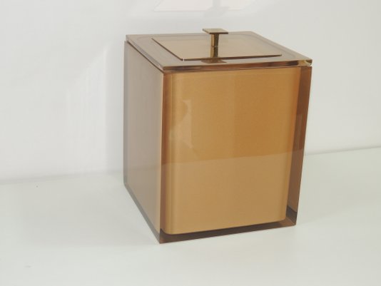 Lixeira Quadrada 8 litros 22x22x25 em Poliester Cristal Ouro com tampa Dourada