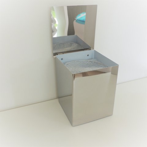 Lixeira Inox 18x18x23 Tampa Articulavel  2189