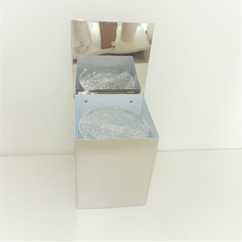 Lixeira Inox 18x18x23 Tampa Articulavel  2189