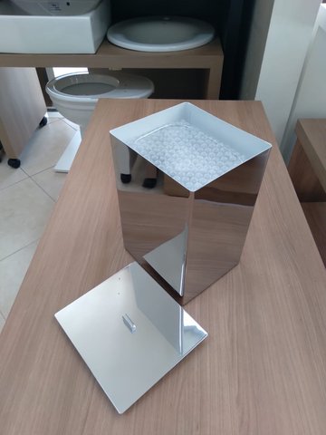 Lixeira Inox 15x18x25 Tampa Removivel 14205
