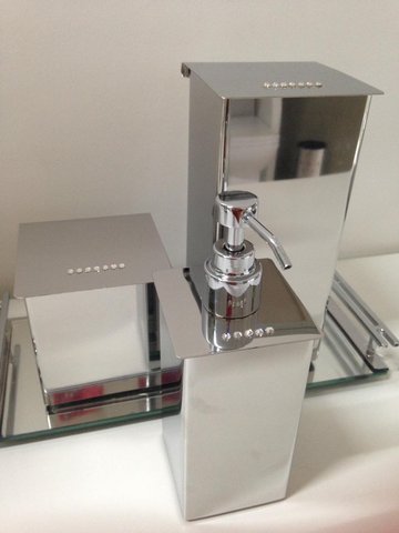 Saboneteira Liquida com Swaroviski Cromada