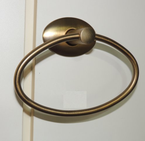 Toalheiro Argola Oval P 203 Ouro Escovado Tradicional
