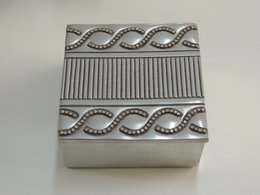 Caixa Porta Objetos Bali M 11,5 x 11,5 x 6,0 Aluminio/Strass