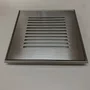 Ralo Grelha 15x15 com Base Inox Escovado Listras Invinox